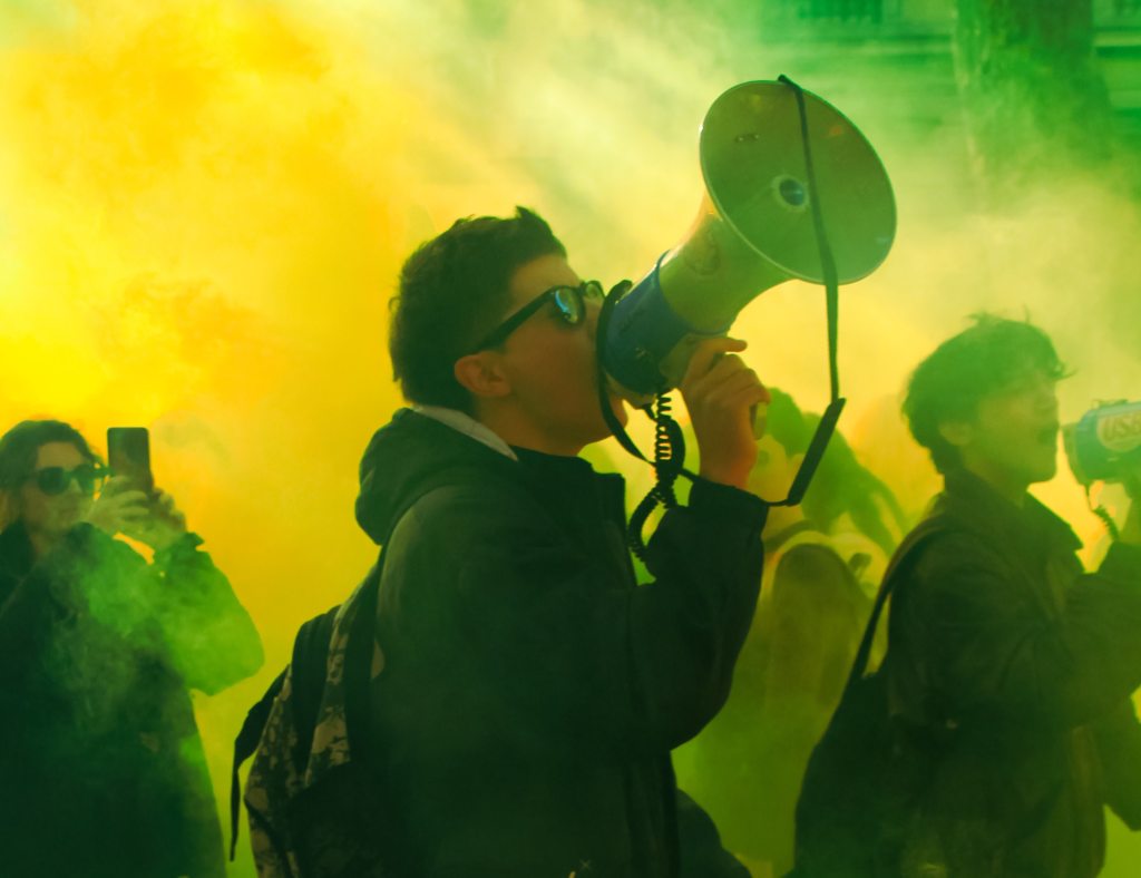 Mega(phone) motivation